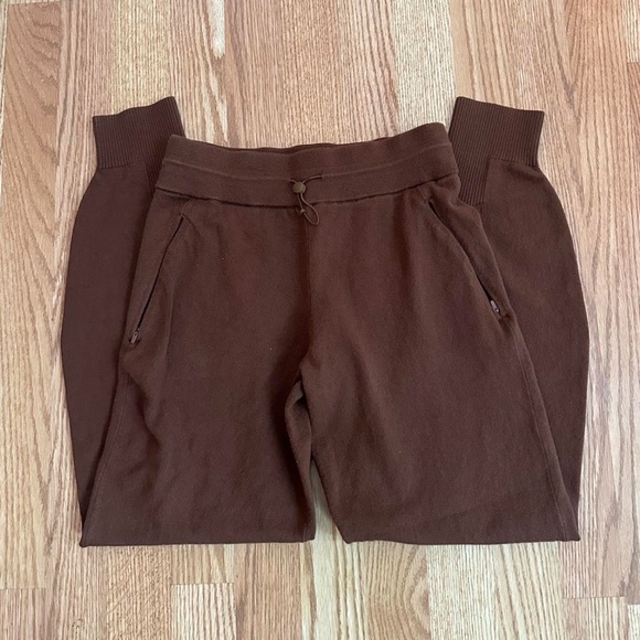 Lululemon Cotton-Cashmere Knit Mid-Rise Jogger - Picture 1 of 5